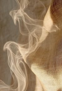 Burnout não avisa: 5 sinais sutis de que sua mente está à beira do colapso (e como frear a tempo).